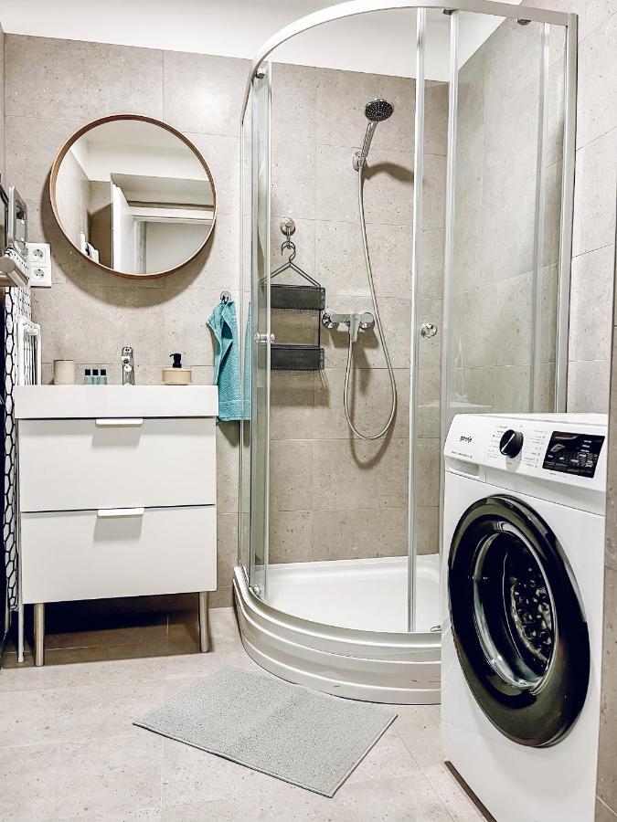 T32 Central Modern Suites Boedapest Buitenkant foto