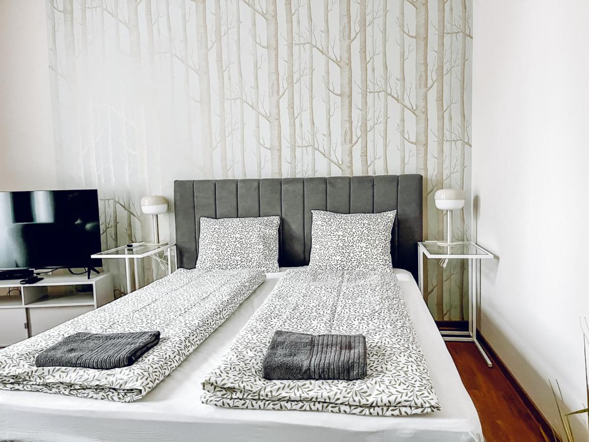 T32 Central Modern Suites Boedapest Buitenkant foto