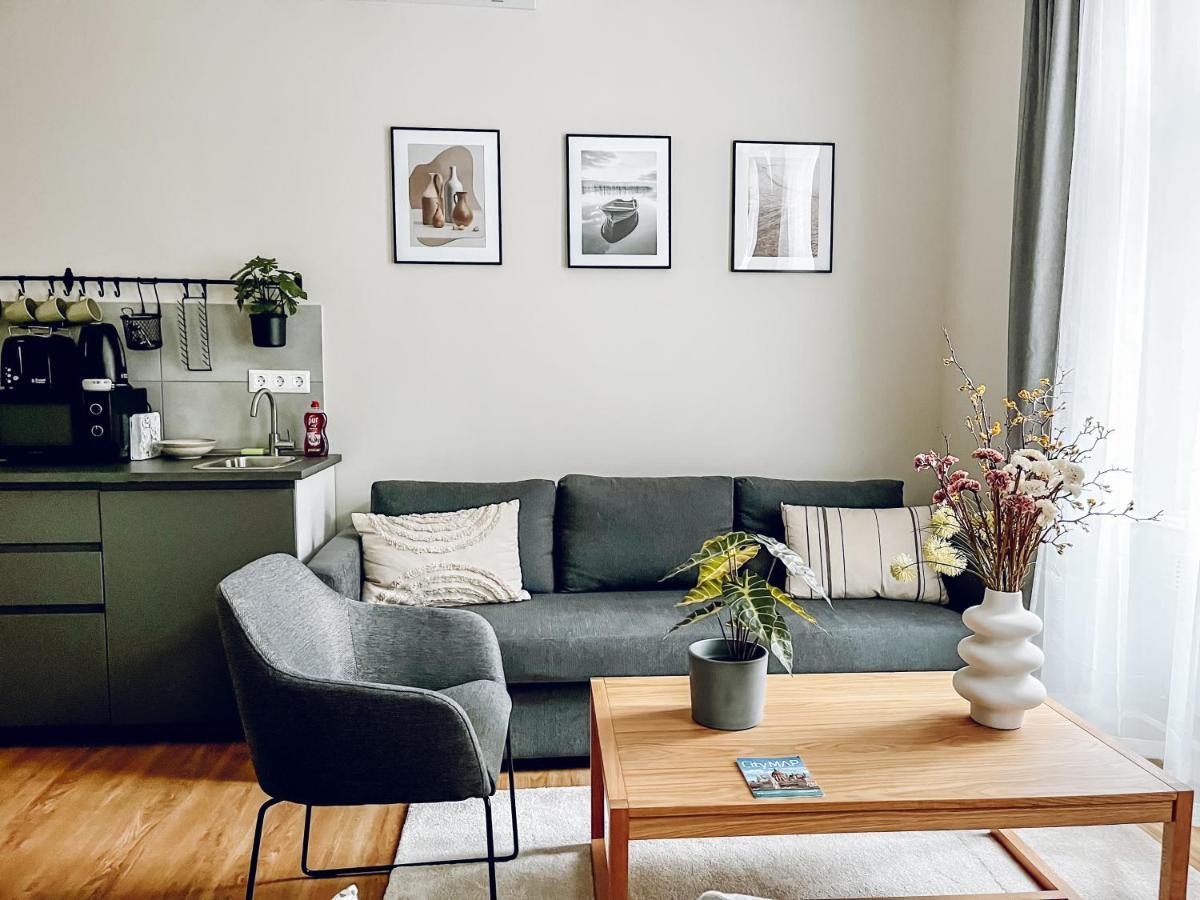 T32 Central Modern Suites Boedapest Buitenkant foto